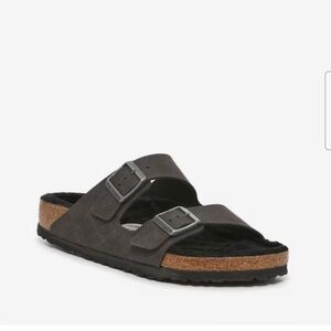 NWT Men’s fuzzy Birkenstocks